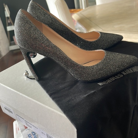 Nicholas Kirkwood silver sparkle heels sz 37.5 - Picture 4 of 10